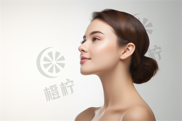 北京东方和谐医疗美容隆胸多少钱？正规吗？价格在2万元起！附案例