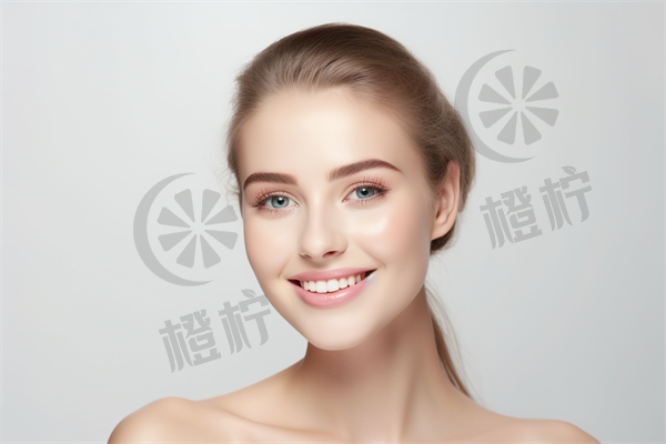 熬夜导致眼袋是否能够消失?如何有效改善熬夜造成的眼袋问题?