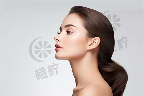 自体脂肪丰太阳穴后吃什么好得快？